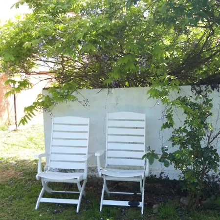 Acogedora De 165 M2 En Ajardinada Totalmente Cerrada De 600 M2 Сasa de vacaciones Buno