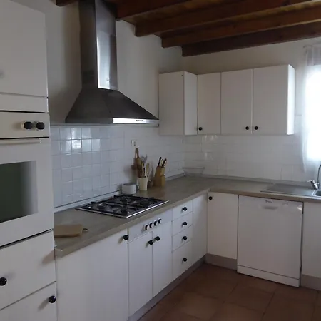 Сasa de vacaciones Acogedora De 165 M2 En Ajardinada Totalmente Cerrada De 600 M2 Buno