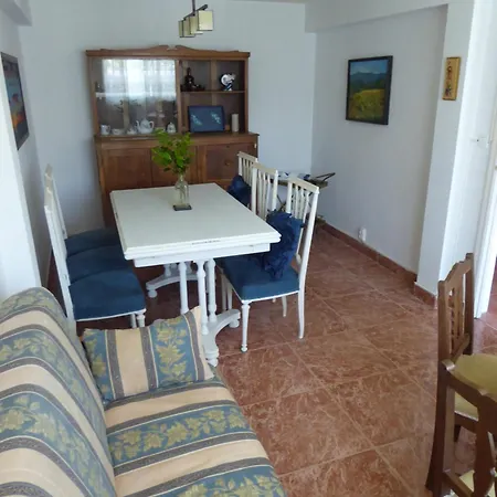 Acogedora De 165 M2 En Ajardinada Totalmente Cerrada De 600 M2 Сasa de vacaciones
